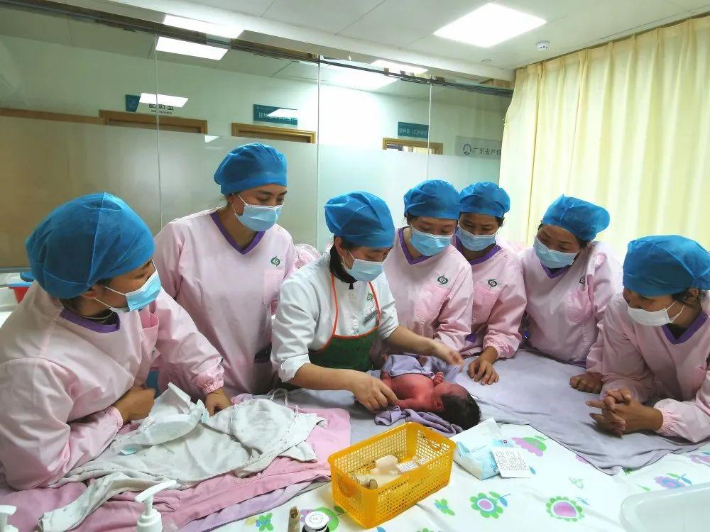 沈丘县妇婴监护型护送